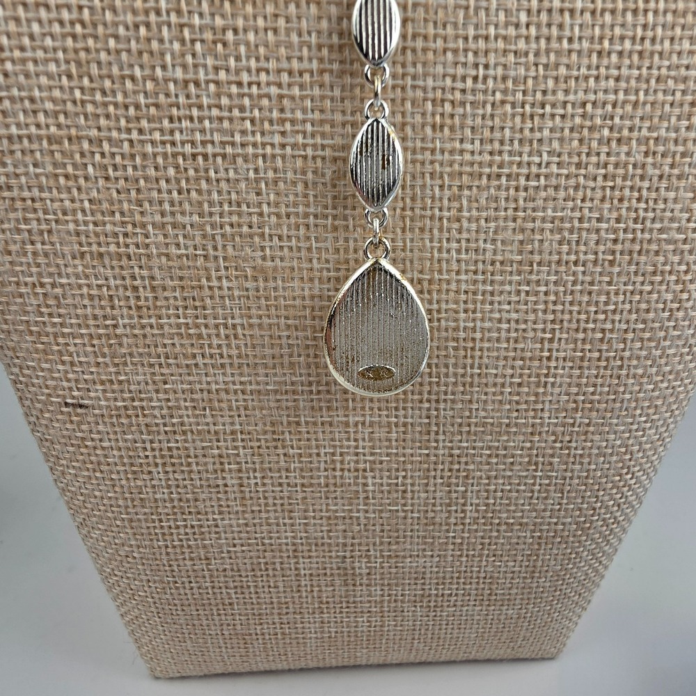 Mod Faceted Necklace and Pierced Earring Gift Set‎ Avon - Picture 5 of 16